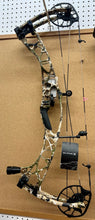 Load image into Gallery viewer, Hoyt Alpha X 33
