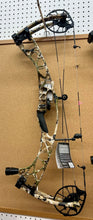 Load image into Gallery viewer, Hoyt Alpha X 33
